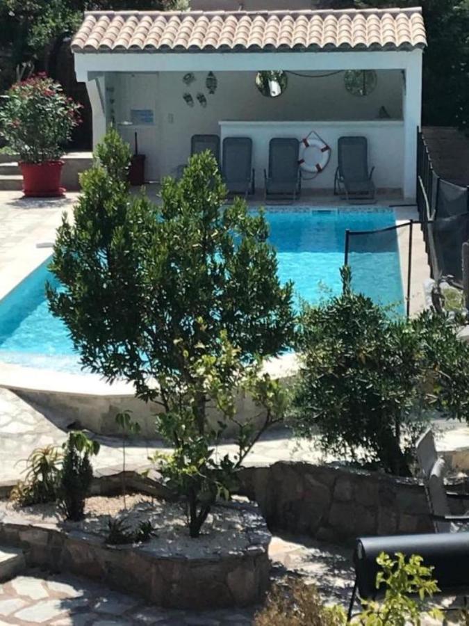 Maxima Sunset Apartment แซ็งต์-แมกซีม ภายนอก รูปภาพ