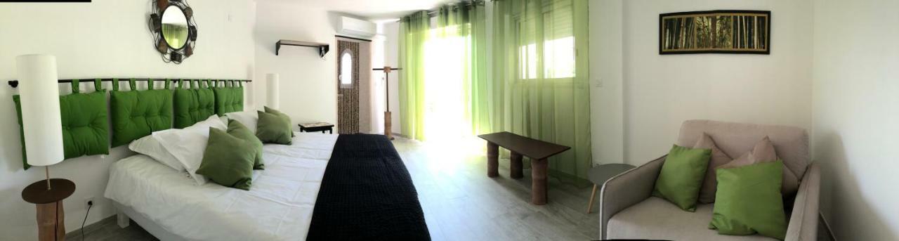 Maxima Sunset Apartment แซ็งต์-แมกซีม ภายนอก รูปภาพ