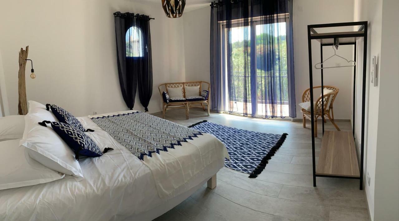 Maxima Sunset Apartment แซ็งต์-แมกซีม ภายนอก รูปภาพ